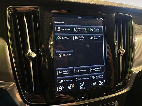 Volvo V90 Cross Country 21 of 26
