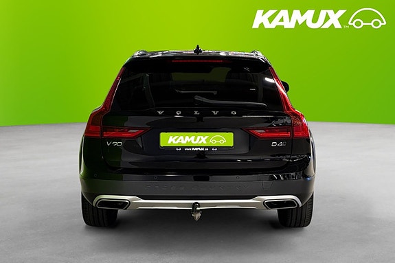 Volvo V90 Cross Country 5 of 26