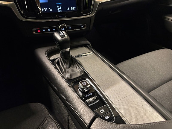 Volvo V90 Cross Country 11 of 26