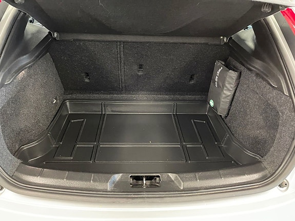 Volvo V40 16 of 22