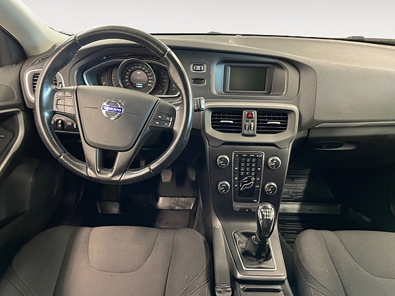 Volvo V40 10 of 22