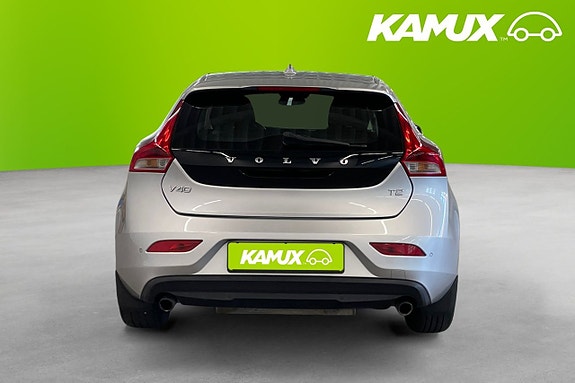Volvo V40 5 of 22