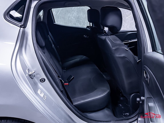 Renault Clio 16 of 25