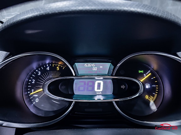Renault Clio 18 of 25