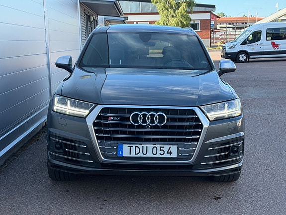 Audi SQ7 3 of 18