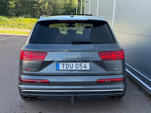 Audi SQ7 6 of 18