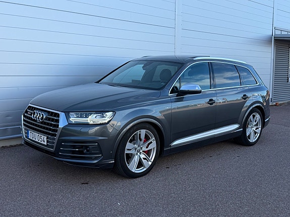 Audi SQ7 2 of 18
