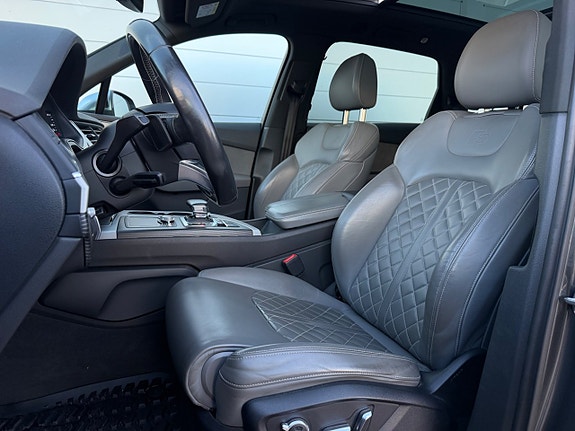 Audi SQ7 12 of 18