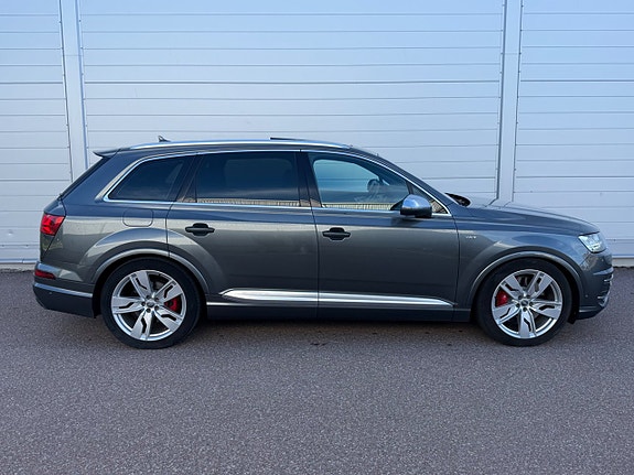 Audi SQ7 8 of 18