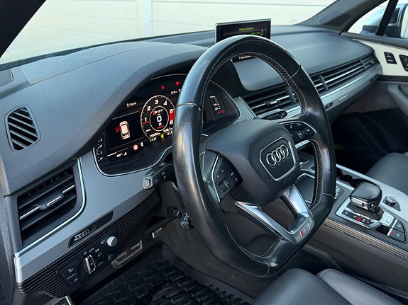 Audi SQ7 13 of 18