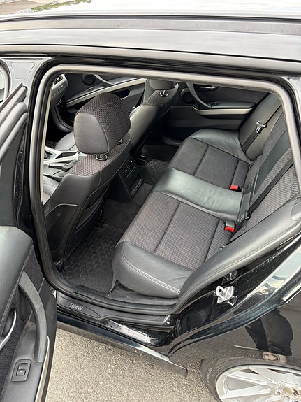 BMW 320d 6 of 15