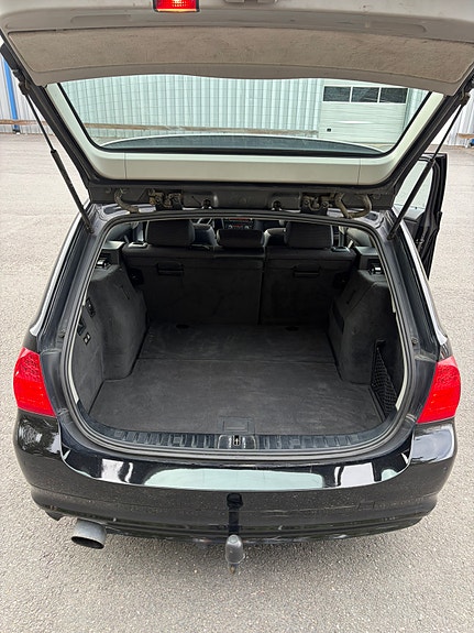 BMW 320d 7 of 15