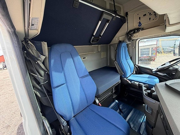 Volvo FH 500 13 of 24
