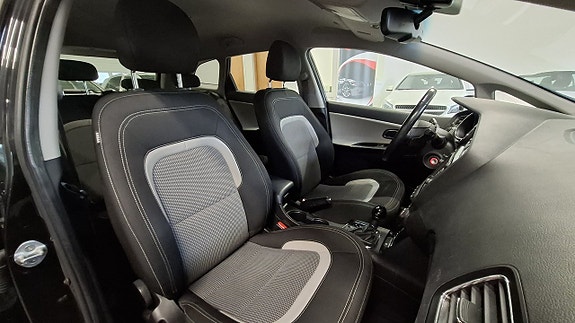 Kia Ceed 13 of 30