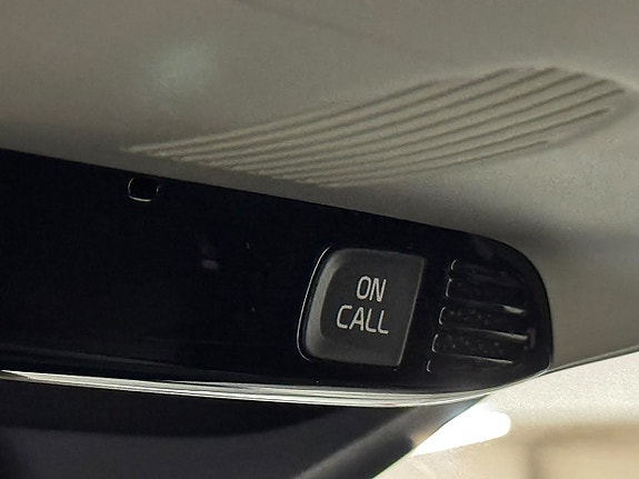 Volvo V40 Cross Country 22 of 24