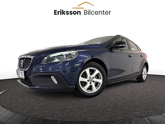 Volvo V40 Cross Country 9 of 24