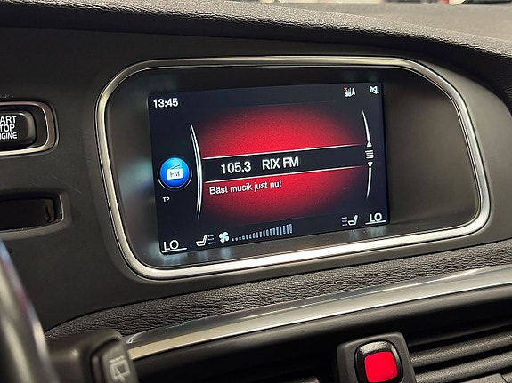 Volvo V40 Cross Country 21 of 24