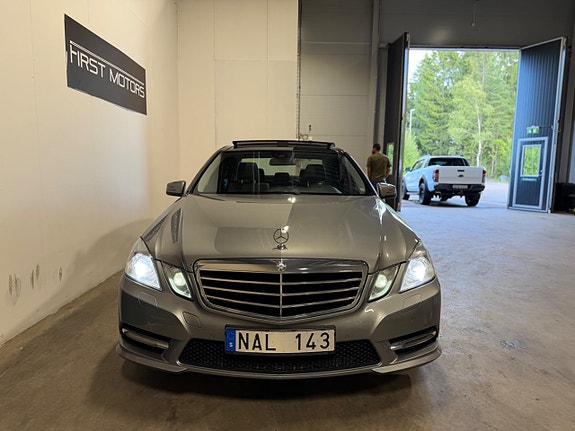 Mercedes-Benz E220 5 of 25