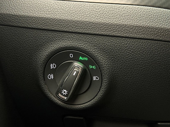 Skoda Superb 18 of 30