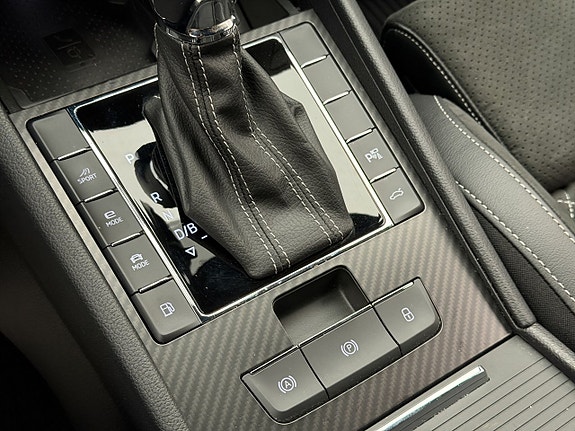 Skoda Superb 28 of 30