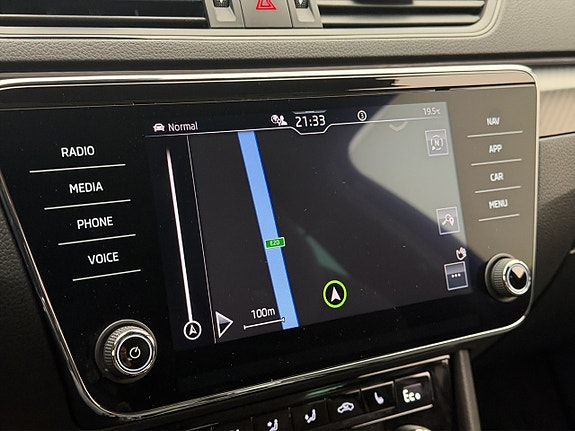 Skoda Superb 24 of 30