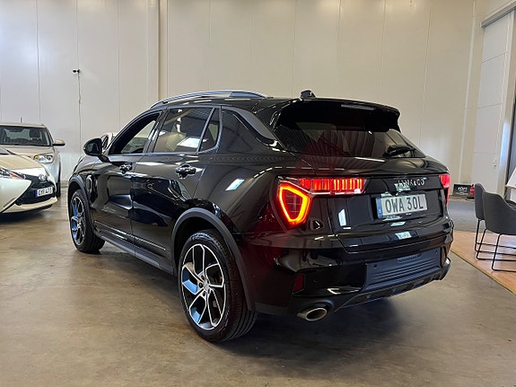 Lynk & Co 01 8 of 21