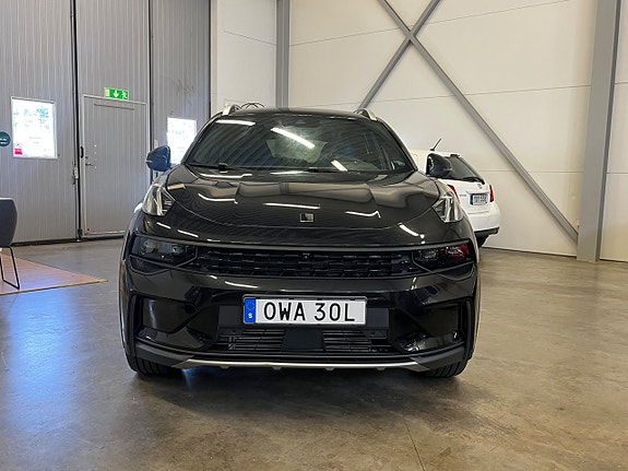 Lynk & Co 01 3 of 21