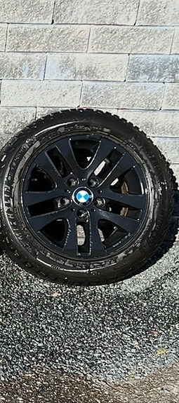 BMW 320i 8 of 8