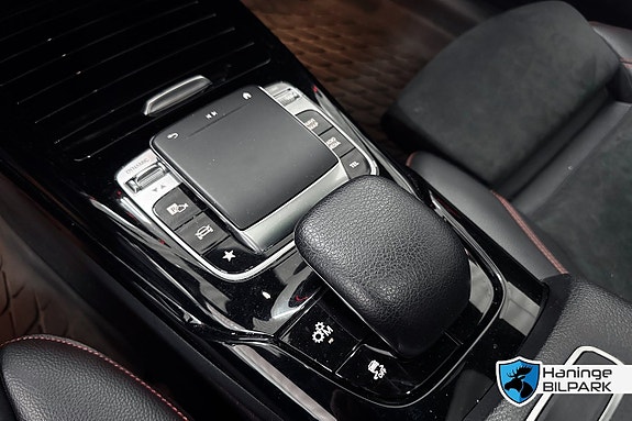 Mercedes-Benz CLA35 21 of 30
