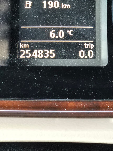 Volkswagen Passat Alltrack 11 of 12