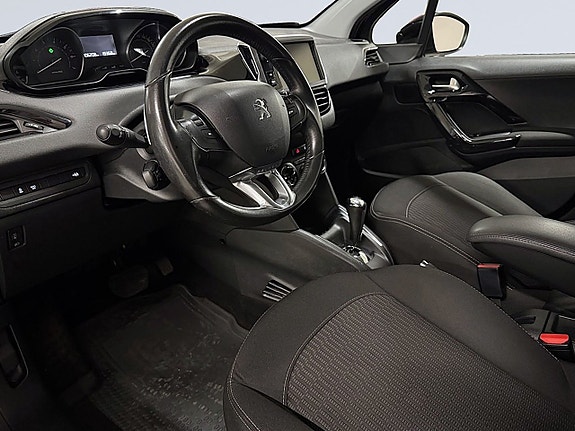 Peugeot 208 10 of 22