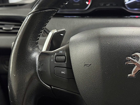 Peugeot 208 15 of 22