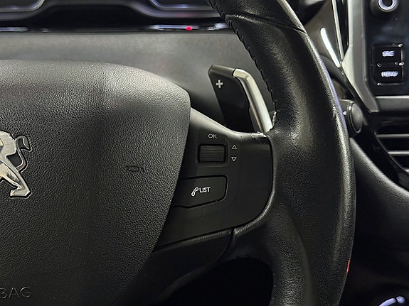 Peugeot 208 16 of 22
