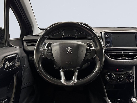 Peugeot 208 13 of 22