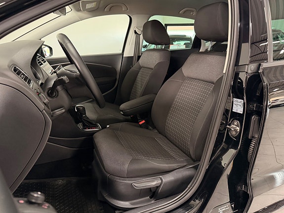 Volkswagen Polo 11 of 25