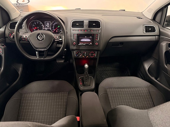 Volkswagen Polo 14 of 25