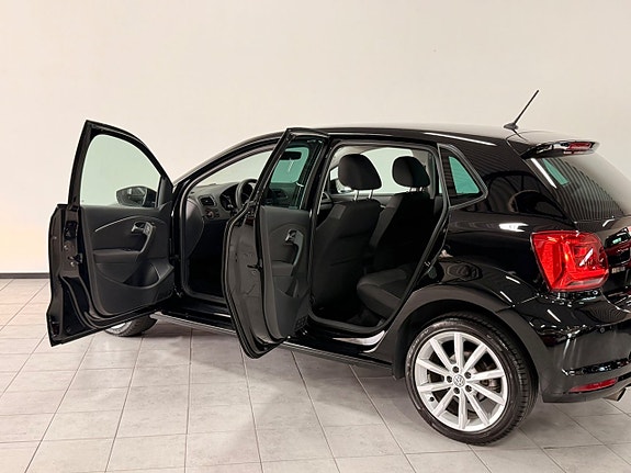 Volkswagen Polo 12 of 25