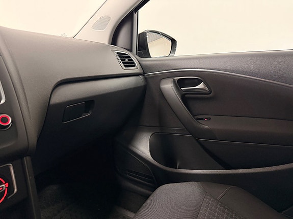 Volkswagen Polo 24 of 25