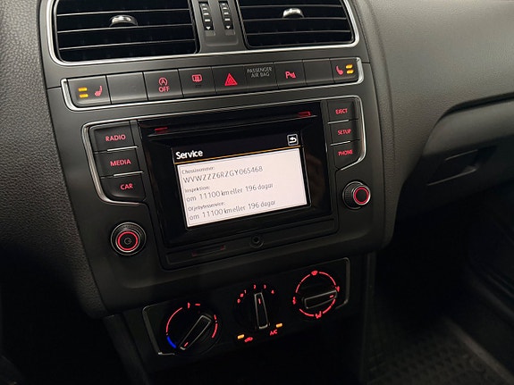Volkswagen Polo 19 of 25