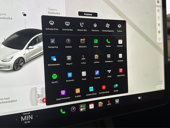Tesla Model 3 24 of 30
