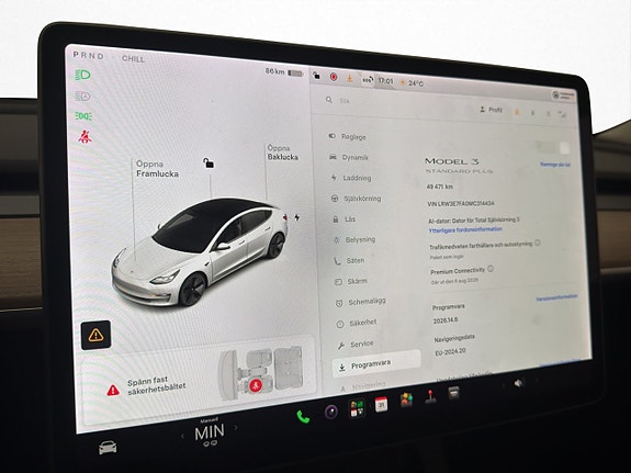 Tesla Model 3 27 of 30