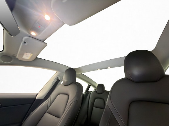 Tesla Model 3 15 of 30