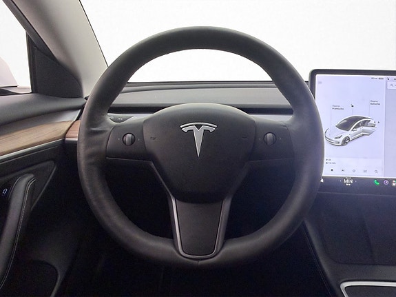 Tesla Model 3 19 of 30