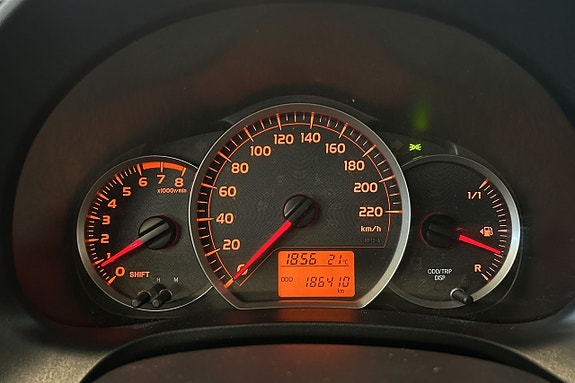 Toyota Yaris 16 of 24