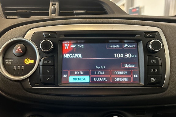 Toyota Yaris 17 of 24
