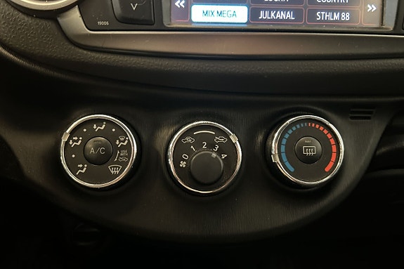Toyota Yaris 20 of 24