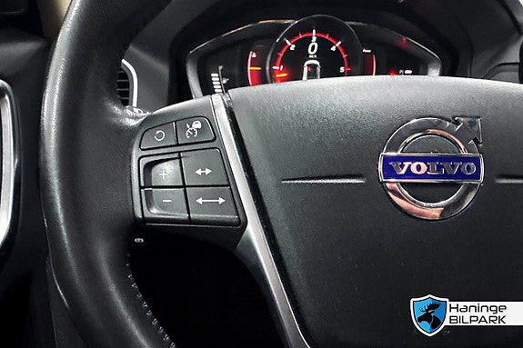 Volvo XC60 22 of 29