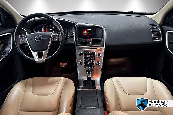 Volvo XC60 14 of 29