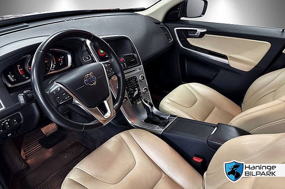 Volvo XC60 12 of 29