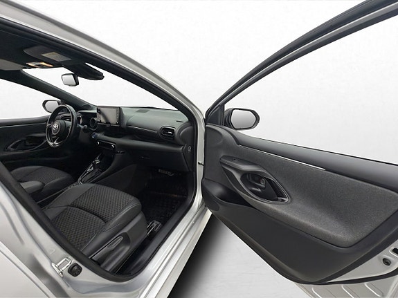 Toyota Yaris 24 of 30